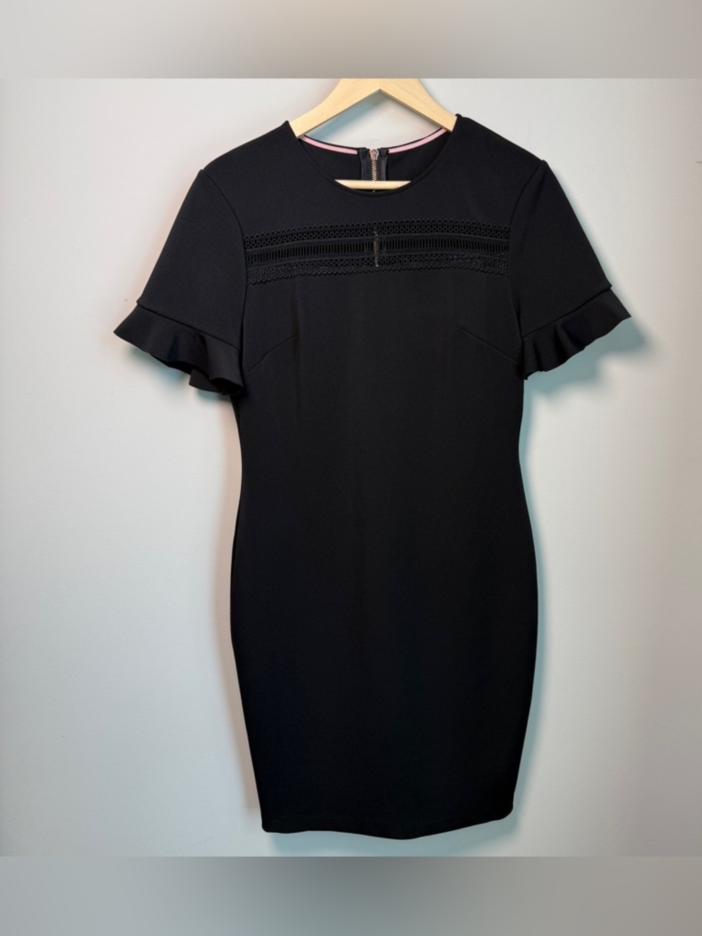 Ted Baker London LIVSIA Lace Ruffle Sleeve Bodycon Dress | US 10/12 | Black
